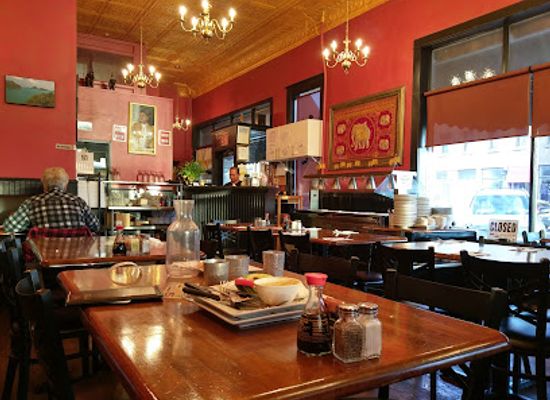 wyoming/laramie/restaurant/anong-s-thai-cuisine