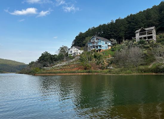 vietnam/dalat/restaurant/dao-nguyen-quan