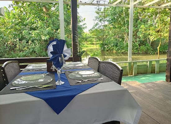 angola/cabinda/restaurant/jardins-do-zongolo