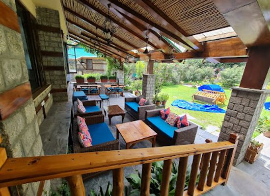 india/manali/restaurant/johnson-bar-and-restaurant
