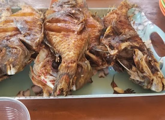 jamaica/hellshire-hills/restaurant/aunt-merl-fish-and-lobster-restaurant