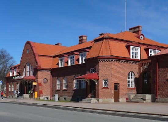finland/kanta-hame/restaurant/asemaravintola-hameenlinna