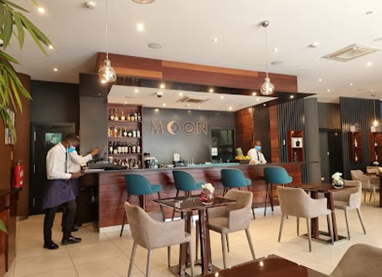 angola/kissama-national-park/restaurant/moon-restaurante-lounge