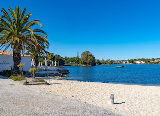portugal/ria-formosa-natural-park/restaurant/casa-do-lago