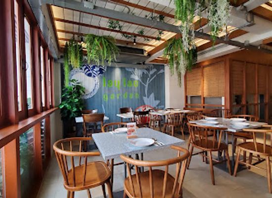 thailand/bangkok/ari/restaurant/lay-lao-ari