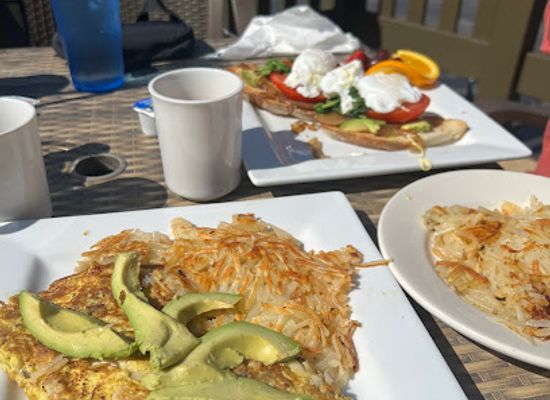 wisconsin/racine/restaurant/aries-cafe