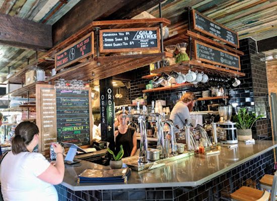 kentucky/knobs-region/restaurant/gralehaus