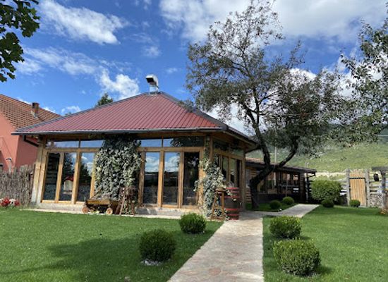 montenegro/niksic-field/restaurant/konoba-kvisko