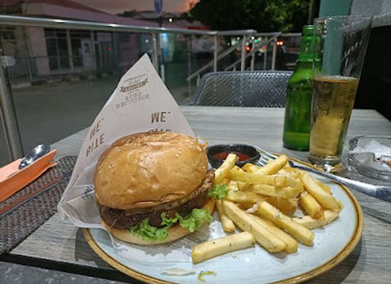 seychelles/victoria/restaurant/glorious-bakery