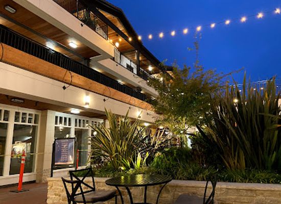 california/carmel-by-the-sea/restaurant/flying-fish-grill