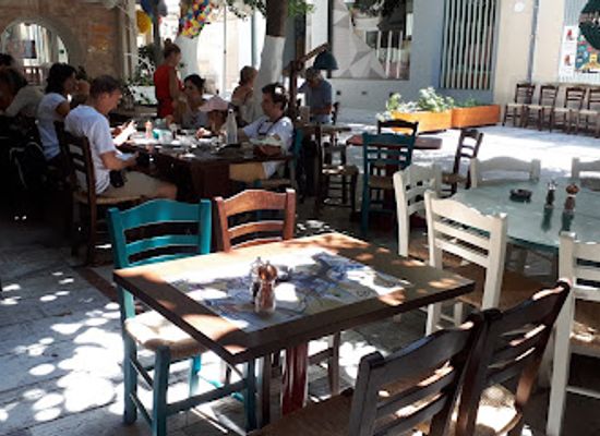 greece/heraklion/archaeological-museum-of-heraklion/restaurant/antipodas