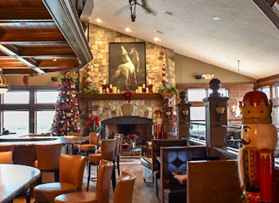 wisconsin/blue-hills/restaurant/johnny-manhattan-s