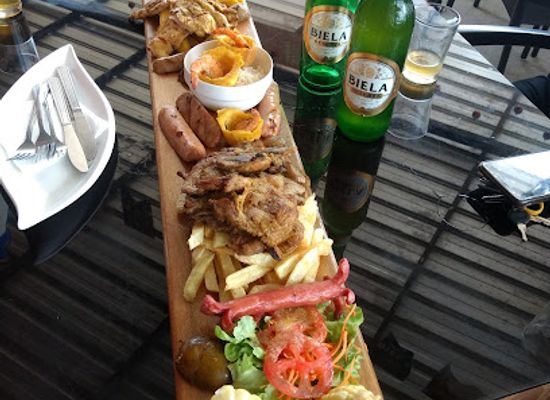 ecuador/zamora-chinchipe-region/restaurant/pincho-de-1-metro