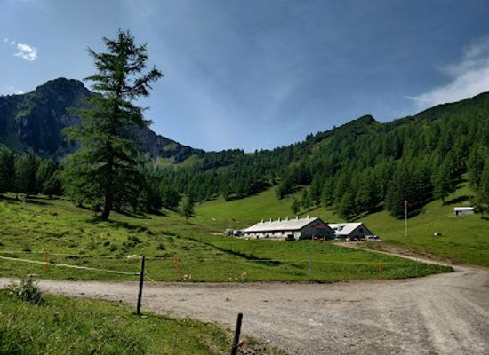 liechtenstein/augstenberg-trail/restaurant/alp-pradamee