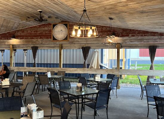 minnesota/minnesota-driftless-area/restaurant/estelle-s-eatery-bar