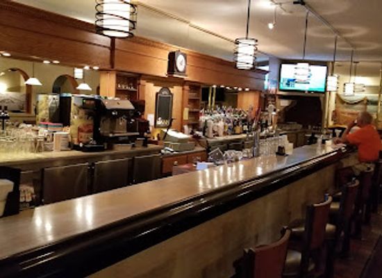 ohio/akron/north-hill/restaurant/dontino-s-la-vita-gardens
