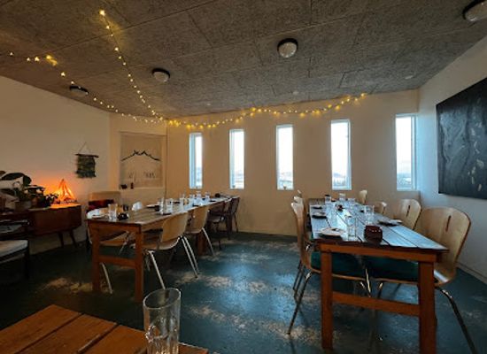 iceland/olafsvik/restaurant/samkomuhusio-arnarstapa