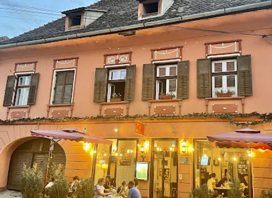 romania/sighisoara-area/restaurant/michelangelo