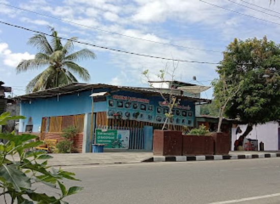 indonesia/komodo-national-park/restaurant/blue-corner