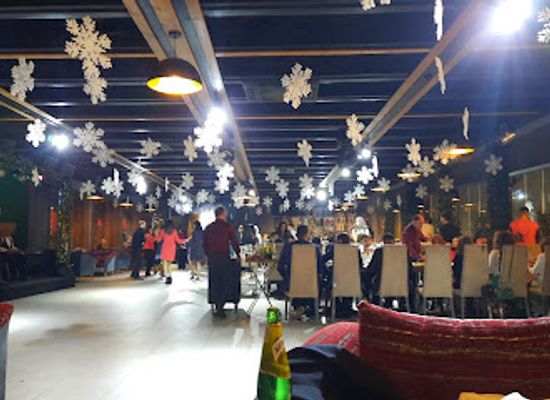 azerbaijan/mugan-plain/restaurant/panoramic-restaurant-music-hall