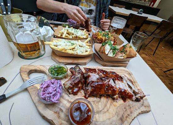 czechia/prague/josefov/restaurant/ribs-of-prague-1-ribs-pork-knuckle-restaurant