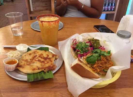new-mexico/northwest-new-mexico/restaurant/gobble-this