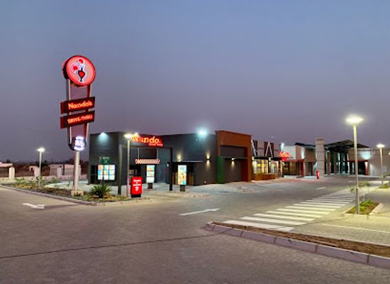 botswana/molepolole/restaurant/nando-s-molepolole