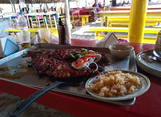 mexico/costa-grande/restaurant/cira-la-morena-1