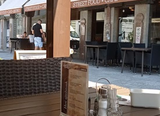 hungary/szombathely/restaurant/street-food-cafe-bistro