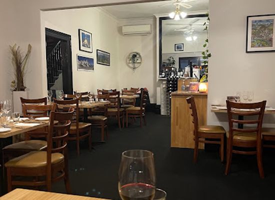 australia/adelaide/glenelg/restaurant/sherpa-kitchen-and-bar