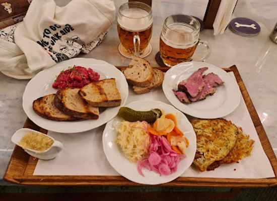 czechia/ore-mountains/restaurant/kantyna