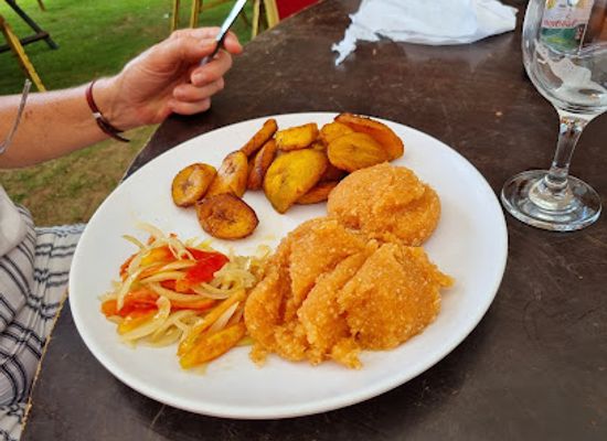 benin/mono/restaurant/les-delices-de-maman-fafa