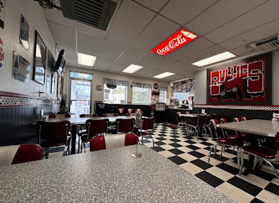 utah/sevier-valley/restaurant/bullies-drive-in