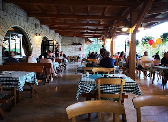 hungary/tokaj-wine-region/restaurant/bonchidai-etterem