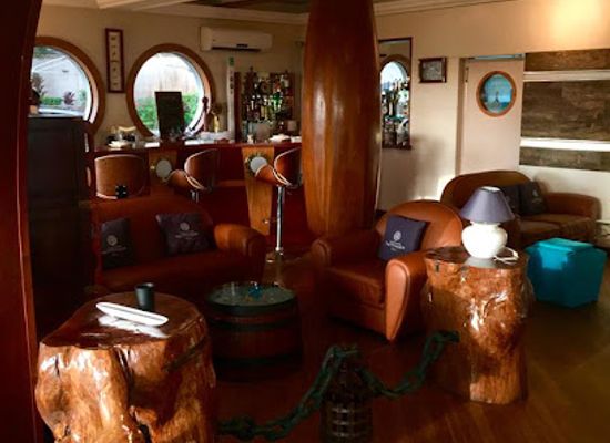 gabon/lope-national-park/restaurant/le-phare-du-large