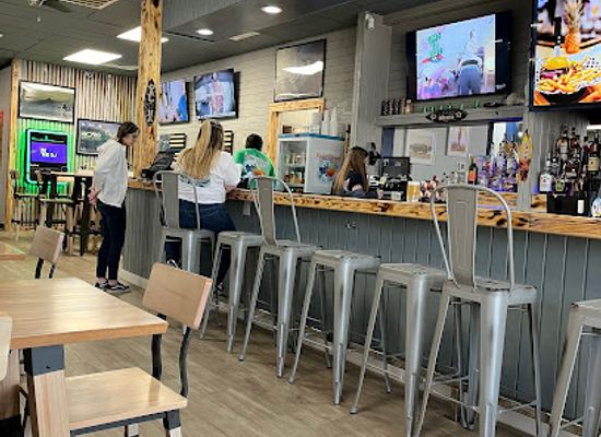 virginia/chesapeake-bay-region/restaurant/point-break-cafe