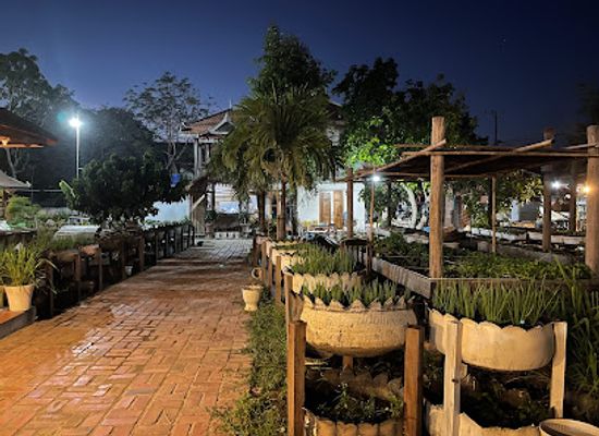 cambodia/kampong-thom/restaurant/happy-family-restaurant