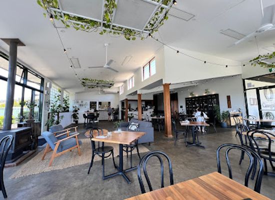 australia/mid-north-coast/restaurant/twotriplefour-by-bills
