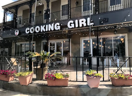 texas/sugar-land/restaurant/cooking-girl