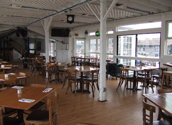 rhode-island/newport-county/restaurant/the-landing-restaurant