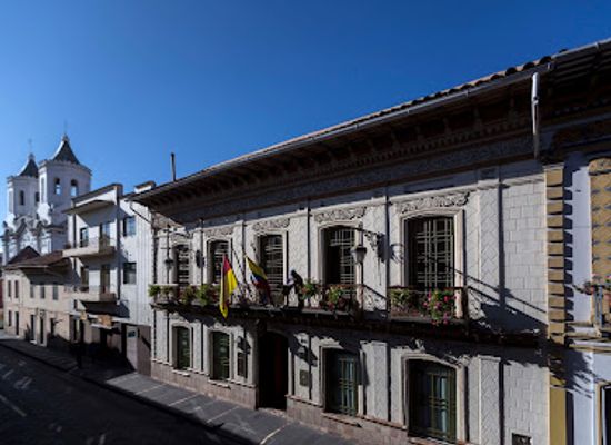 ecuador/central-sierra/restaurant/mansion-alcazar