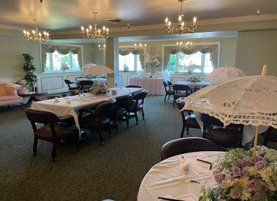 west-virginia/wheeling/restaurant/stratford-springs-restaurant-and-banquet-center