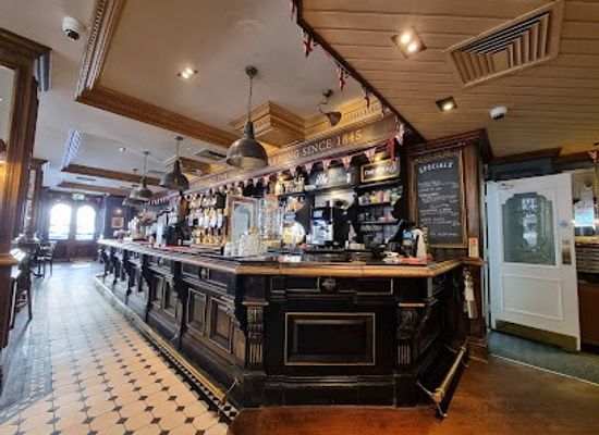 united-kingdom/london/restaurant/the-sanctuary-house-pub