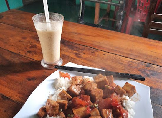 vietnam/north-central-coast/restaurant/laugh-cafe