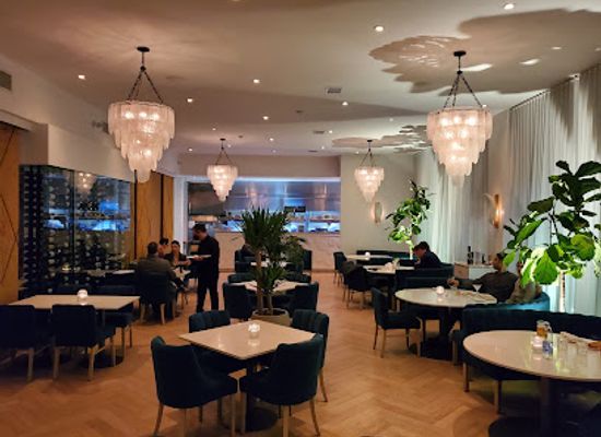 canada/toronto/restaurant/carisma