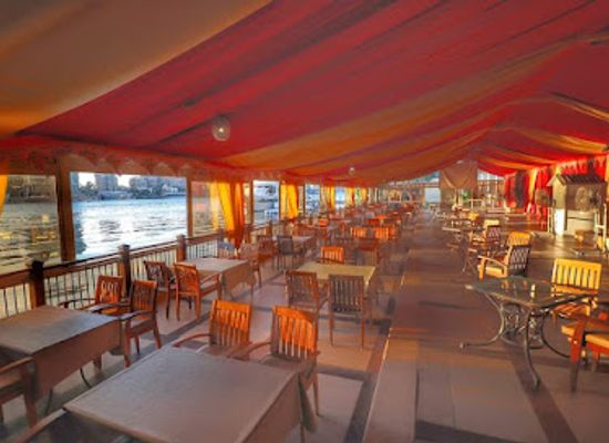 egypt/eastern-desert/restaurant/nile-lily-restaurants