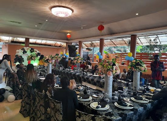 uganda/kampala/restaurant/the-spice-junction-china-bowl