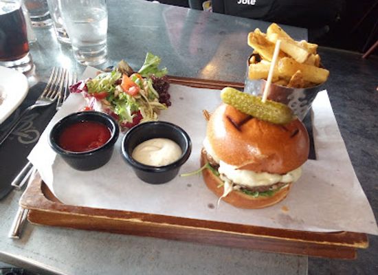ireland/county-kildare/restaurant/yolo-gastro-bar-grill