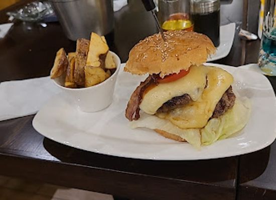 bolivia/cochabamba/la-recoleta/restaurant/le-bon-resto-bar