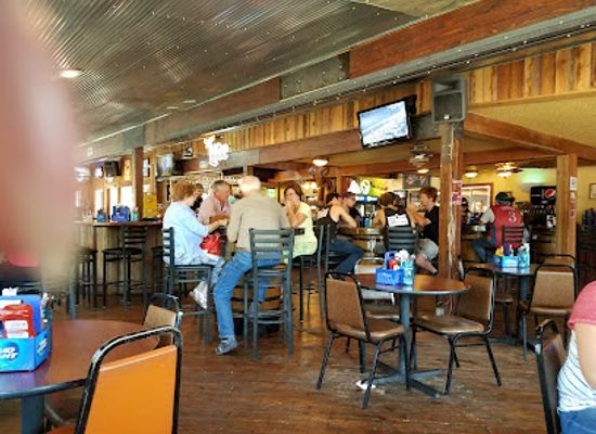 north-dakota/missouri-plateau/restaurant/boots-bar-grill